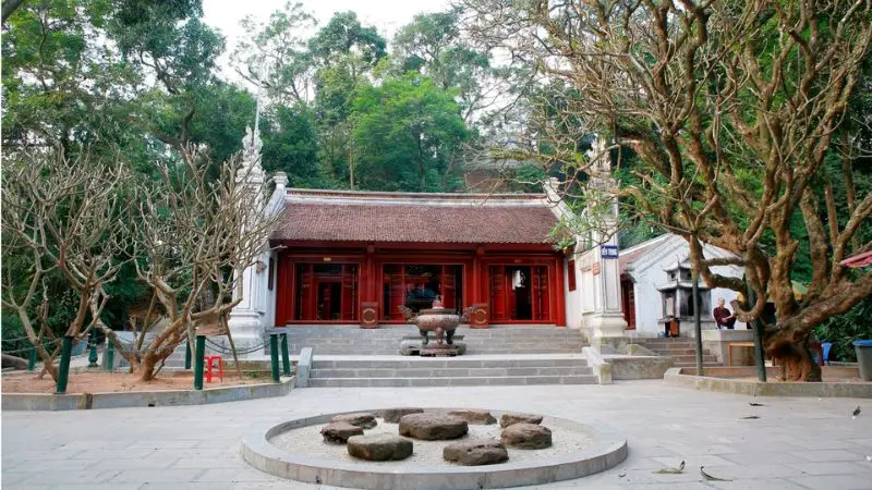 Đền Trung