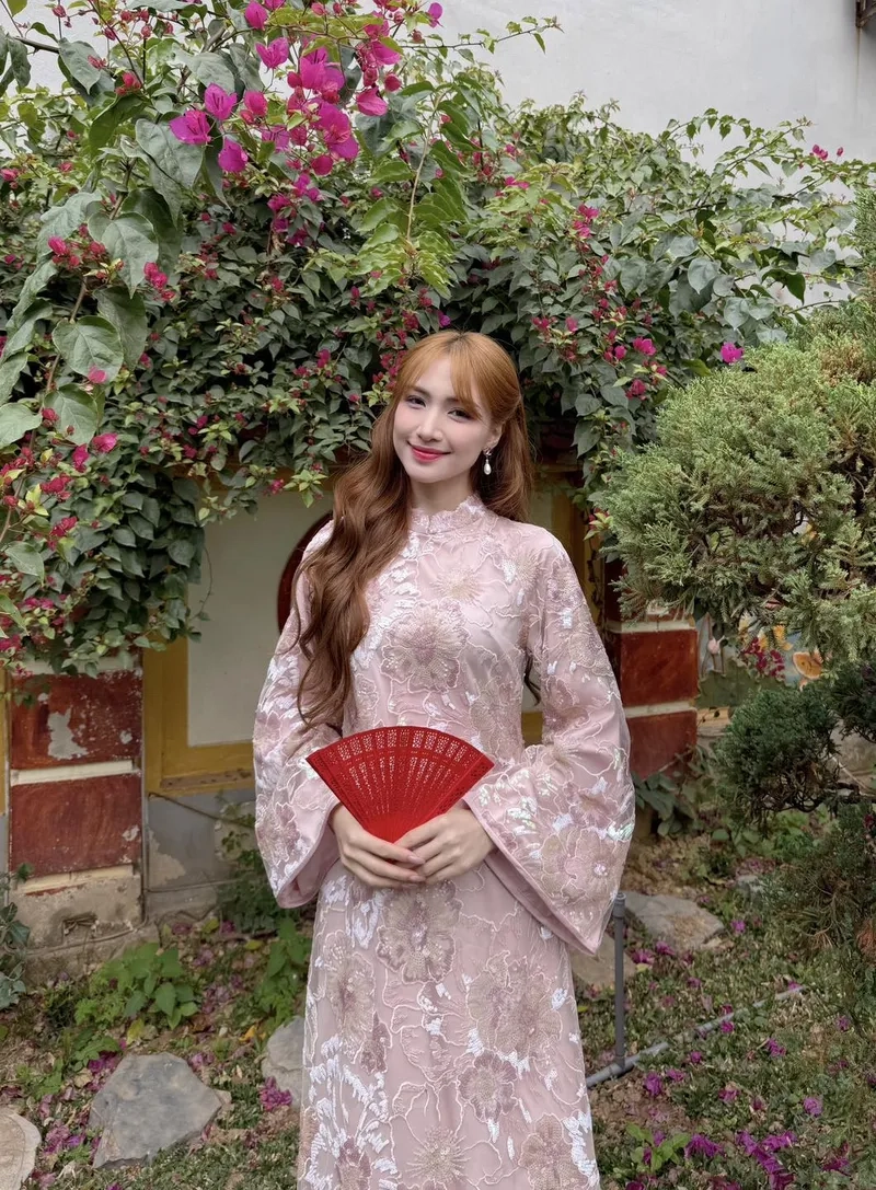 Hoà Minzy nhạc luôn mang đến sự tươi mới và đầy cảm xúc