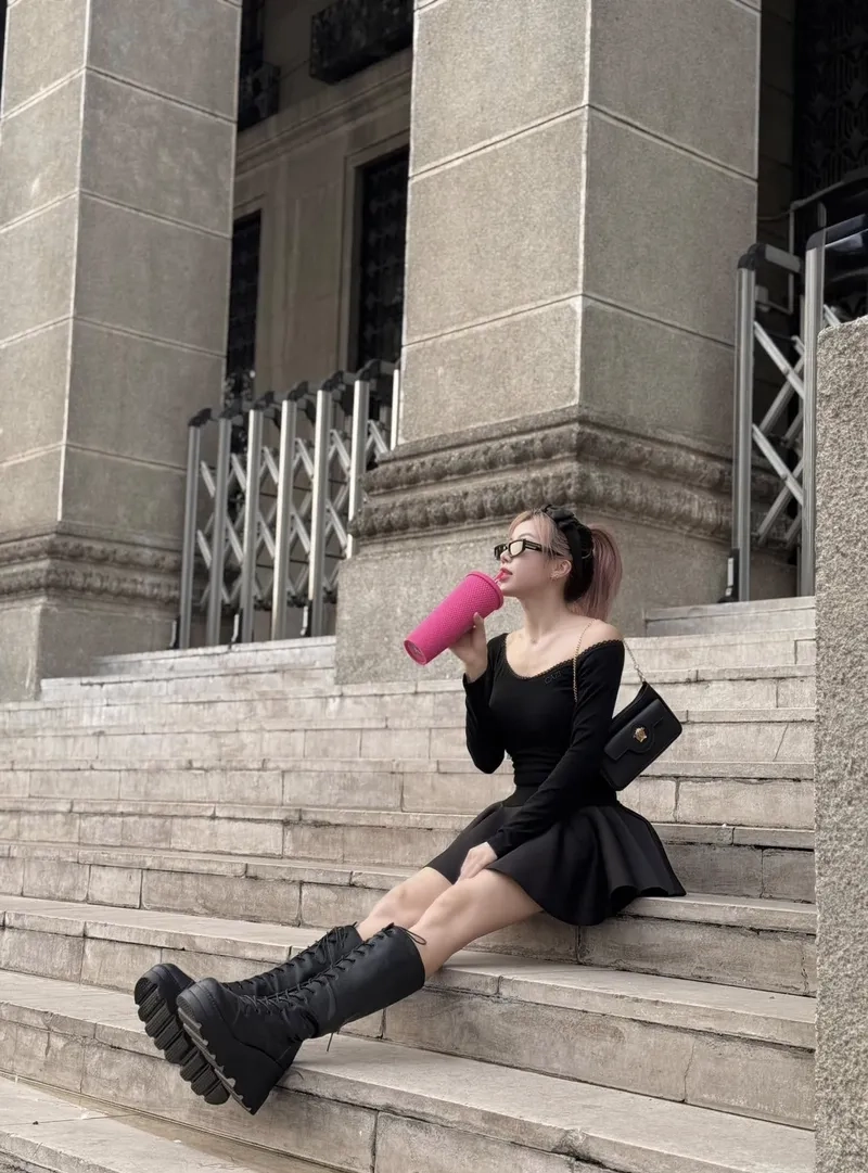 Trang Pháp sáng tác, nữ nhạc sĩ đứng sau nhiều bản hit