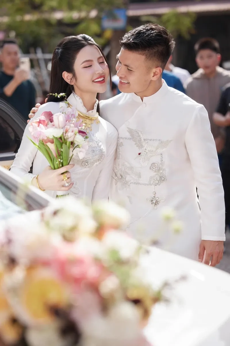 Những hình ảnh đẹp trong Quang Hải đám cưới, ai cũng trầm trồ