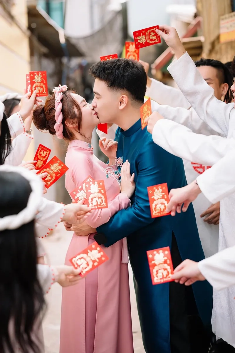 Đám hỏi Đặng Thu Hà diễn ra trong không khí ấm áp thế nào