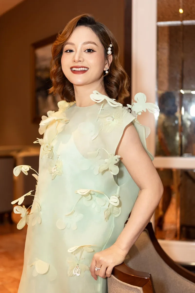 Lan Phương real là tài khoản chính thức nào trên mạng xã hội