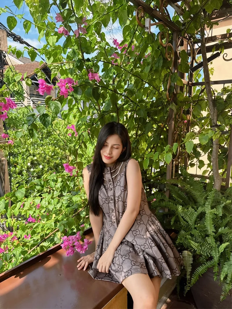 Thiên An Instagram cập nhật những khoảnh khắc ấn tượng
