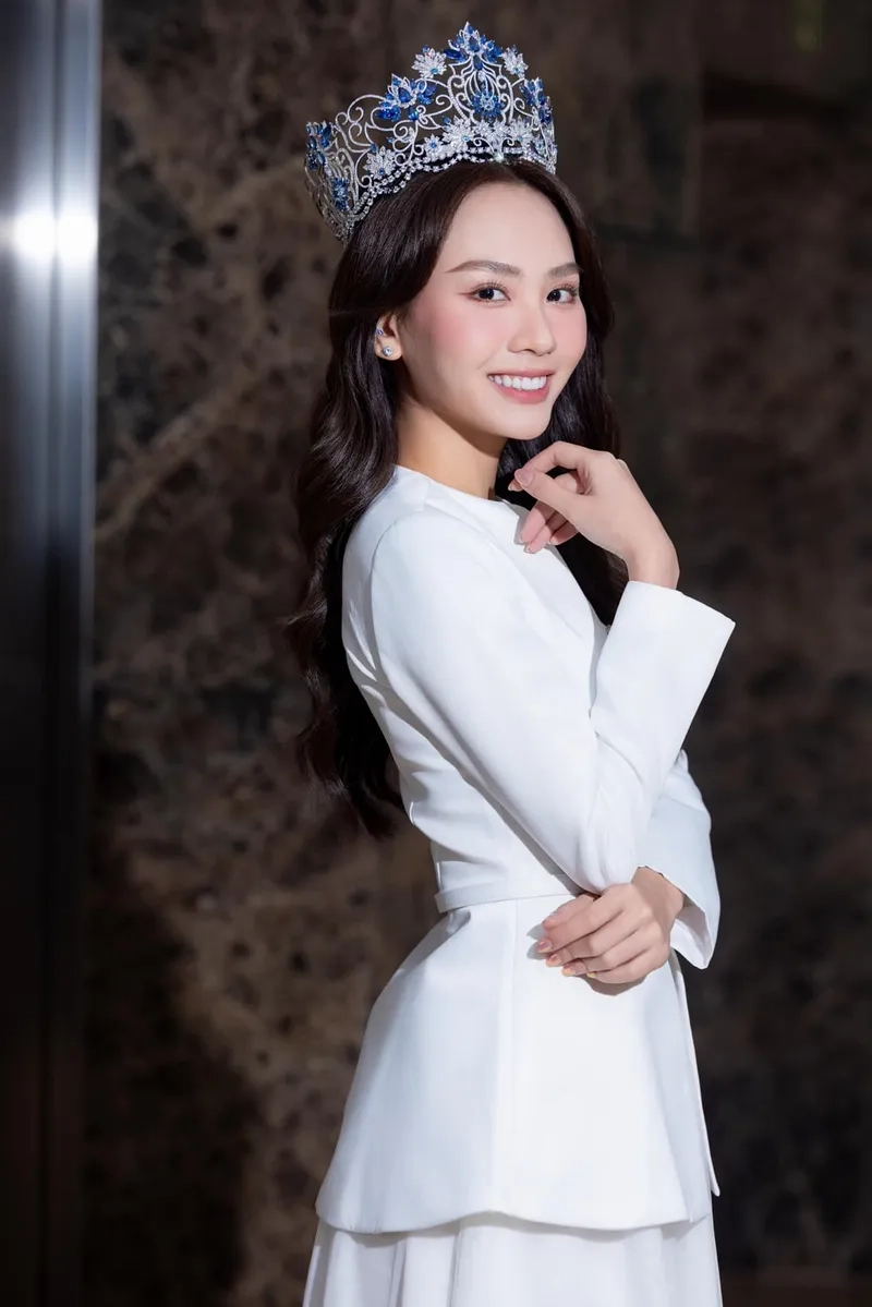 Huỳnh Nguyễn Mai Phương tiếng Anh cực lưu loát gây ấn tượng tại Miss World