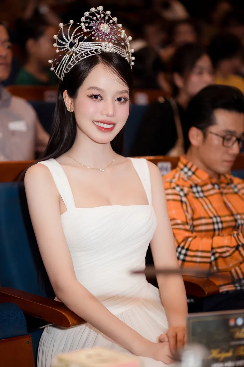 Huỳnh Thị Thanh Thủy số đo 3 vòng khiến fan trầm trồ
