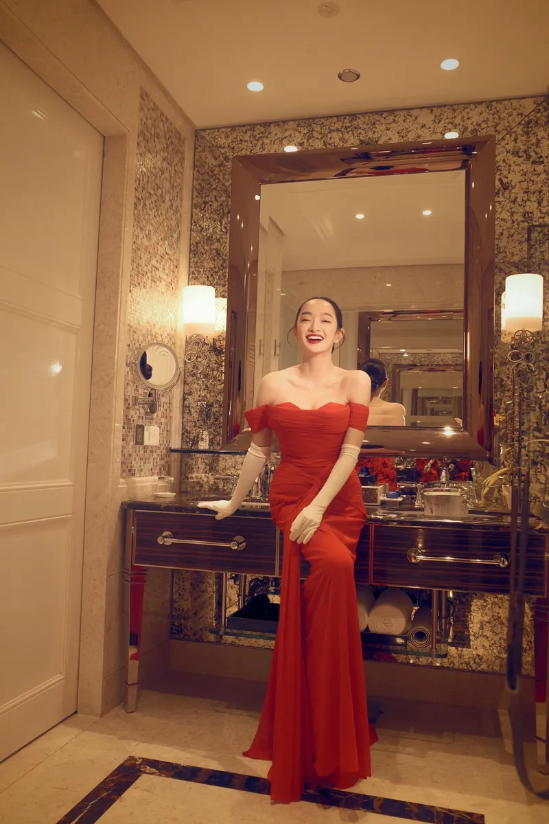 Kaity Nguyễn là con của ai mà có ngoại hình lai Tây sắc sảo
