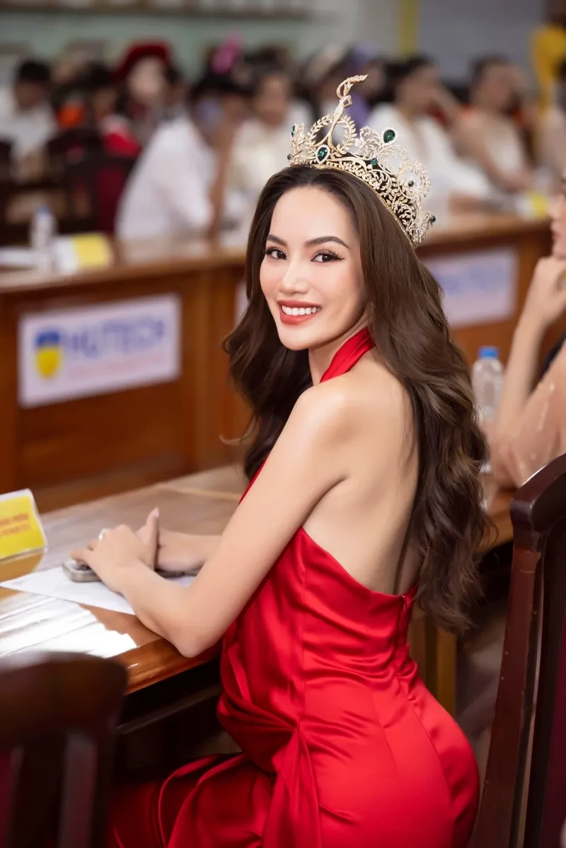 Lê Hoàng Phương đạt giải gì tại đấu trường nhan sắc quốc tế