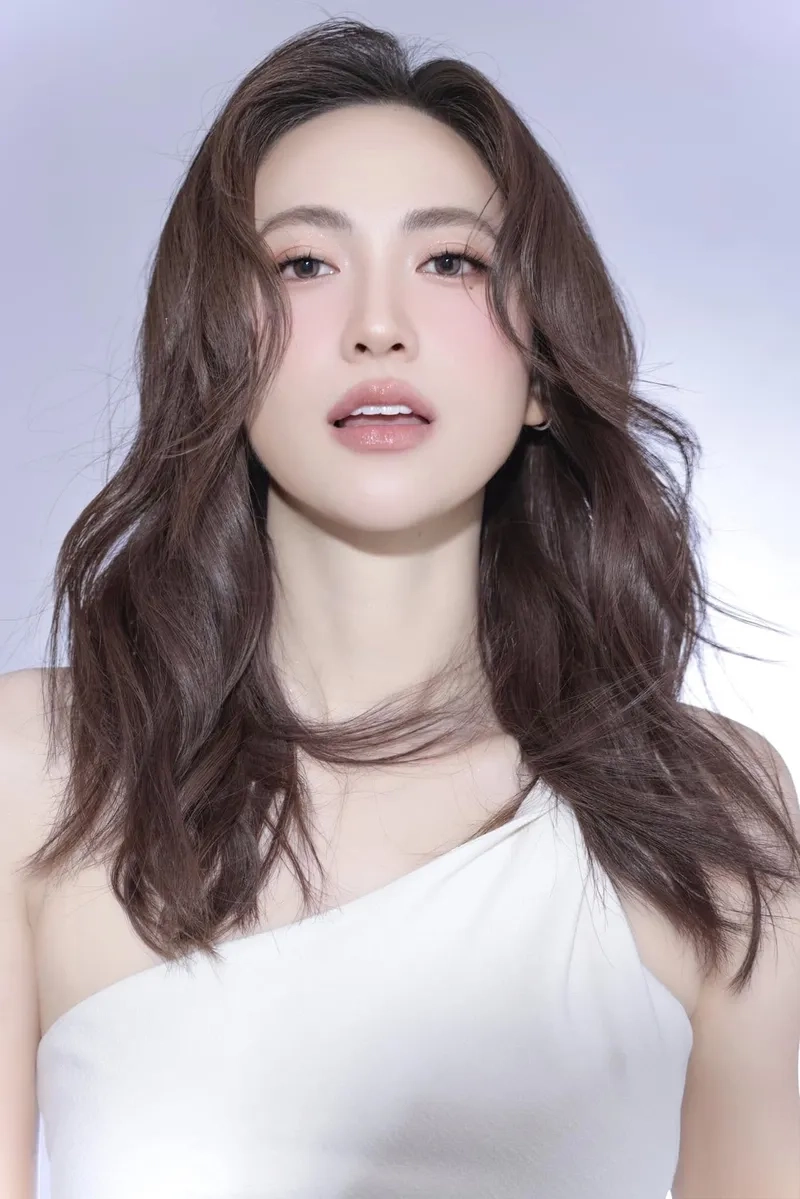 Phương Anh Đào đóng phim gì mà luôn nhận cơn mưa lời khen