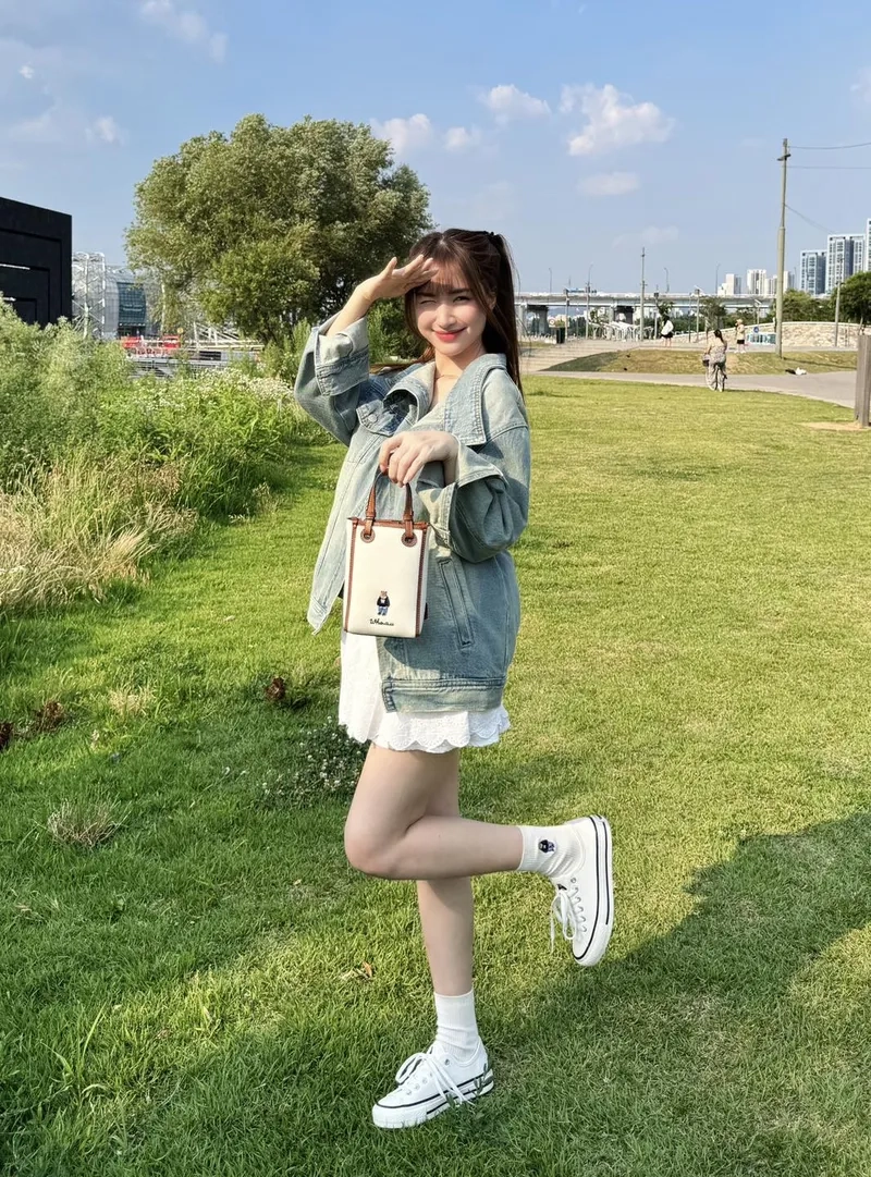 Hòa Minzy tuổi hiện tại là bao nhiêu mà trông vẫn trẻ trung