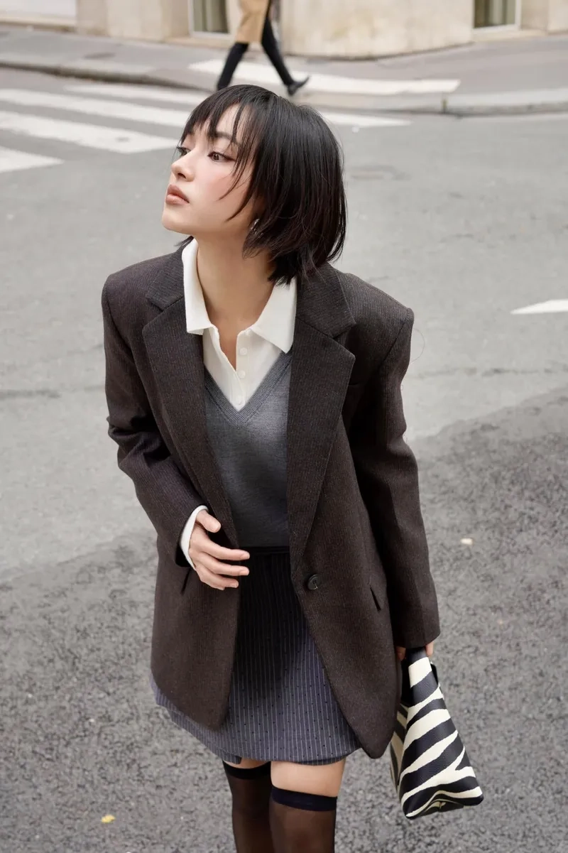 Châu Bùi cao mét mấy mà luôn xuất hiện với phong thái ấn tượng
