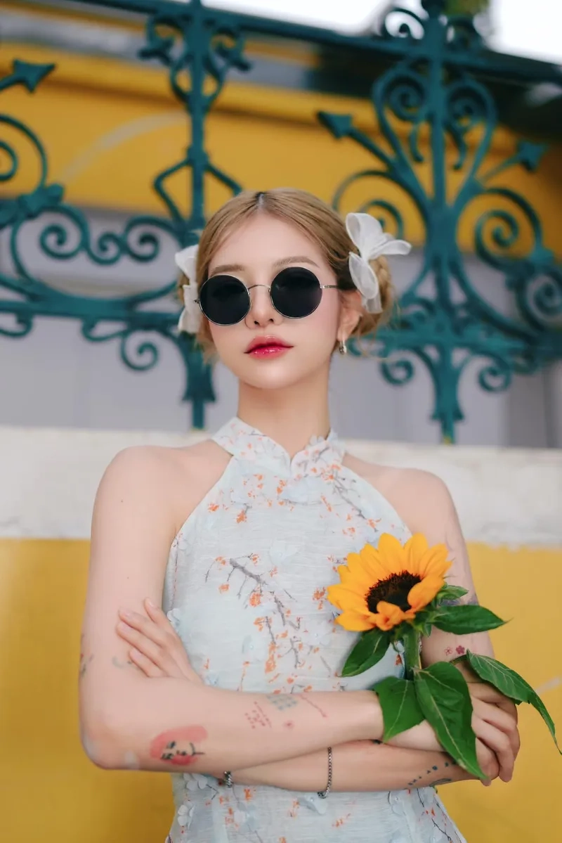 Ciin bao nhiêu tuổi mà sự nghiệp đã ấn tượng thế này