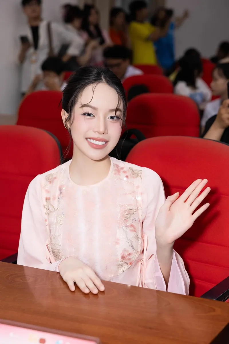 Huỳnh Thị Thanh Thủy tiểu sử và những điều thú vị về nàng hậu