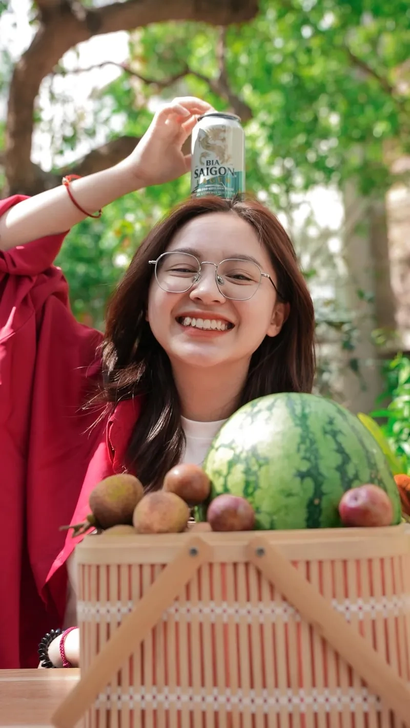 Đặng Thu Hà quê ở đâu và gia đình có gì đặc biệt