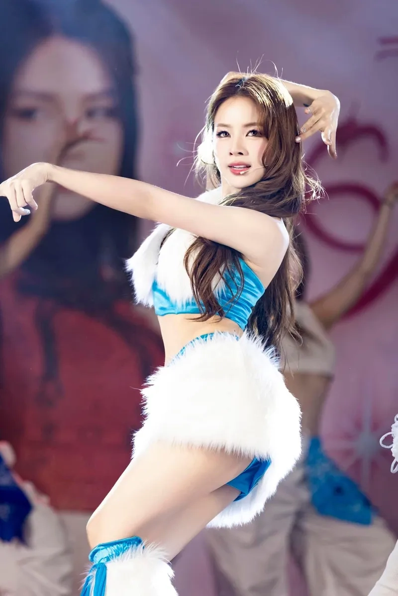 DJ Mie sinh năm, năm sinh của cô nàng DJ tài năng gây tò mò