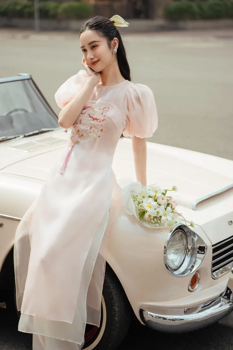 Jun Vũ là người nước nào mà mang nét đẹp lai Tây độc đáo