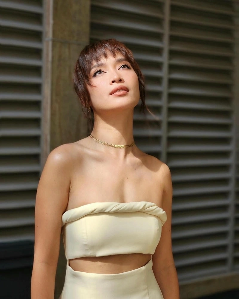 Nguyễn Ái Phương đẹp mặn mà giữa đời thường