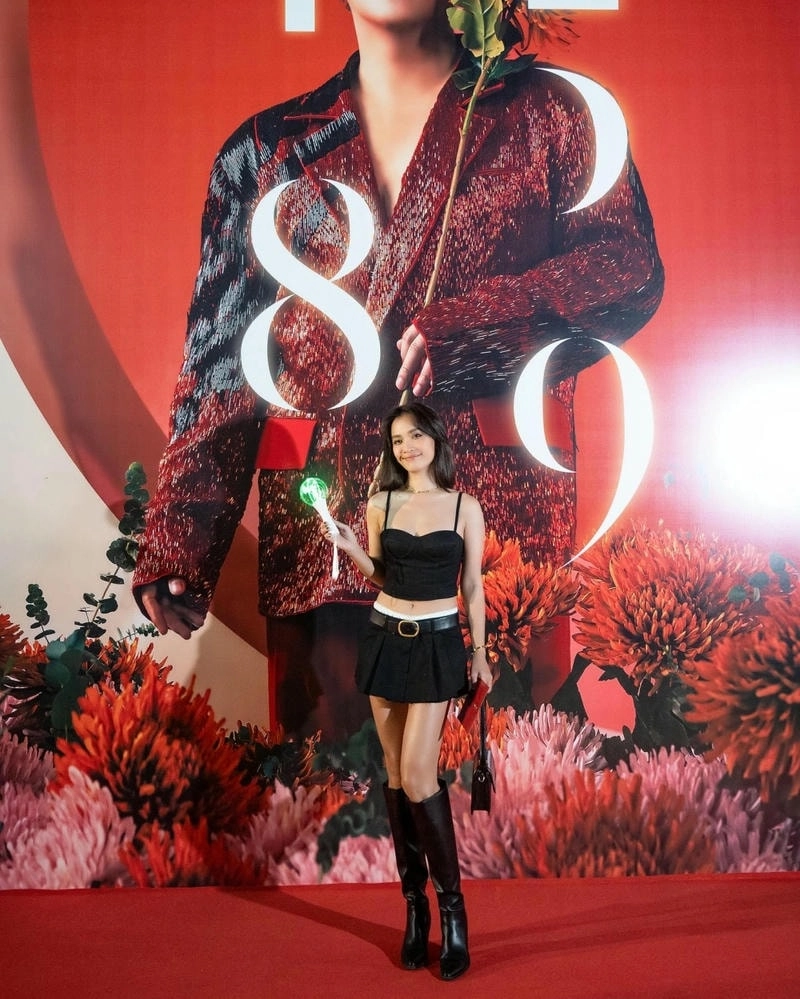 Ái Phương bao nhiêu tuổi vẫn mãi trẻ trung và xinh đẹp