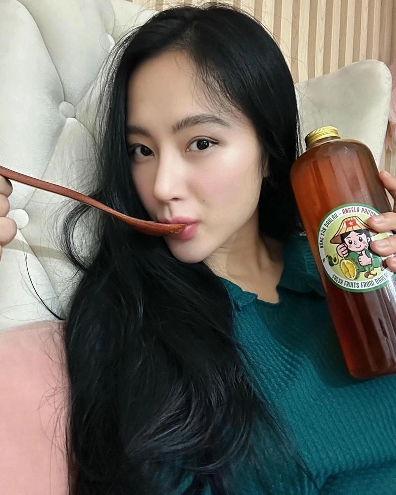 Sự nghiệp âm nhạc của ca sĩ Angela Phương Trinh