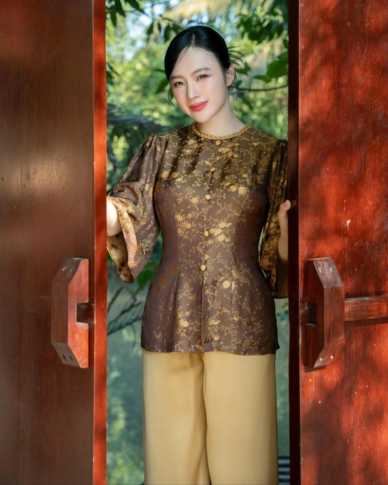 Fan yêu thích các bài hát trong Angela Phương Trinh nào nhất