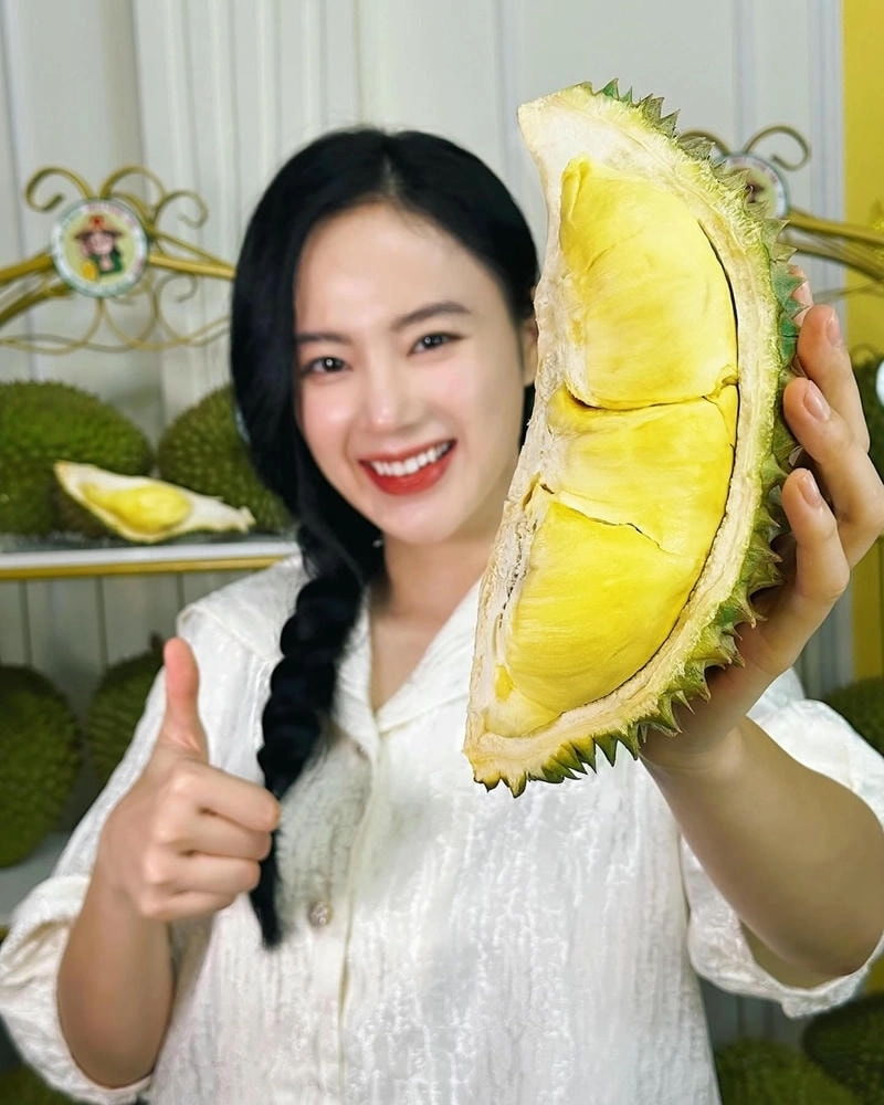 Tổng hợp hình Angela Phương Trinh đẹp từng centimet