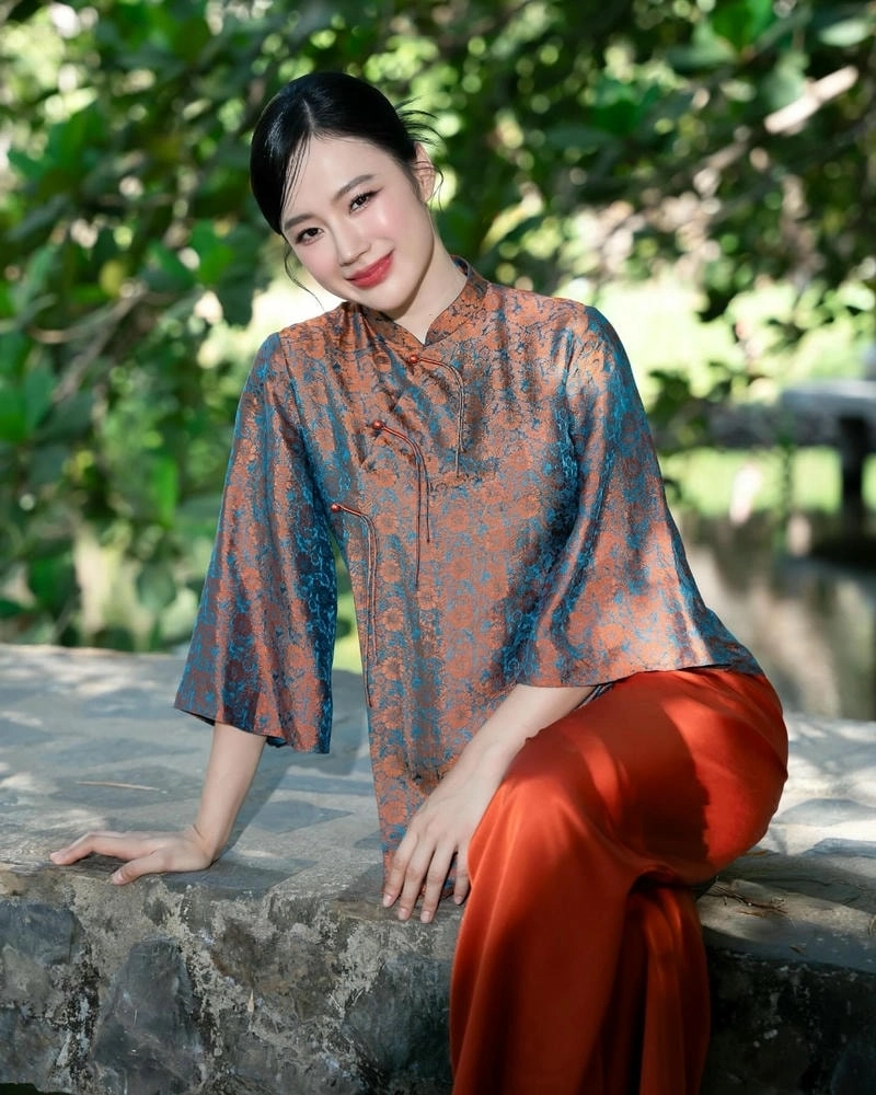 Ảnh khoe dáng cực cháy body Angela Phương Trinh