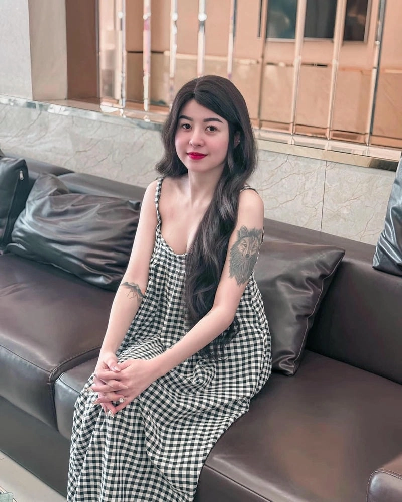 Đơn thân Hana Cẩm Tiên kể chuyện lòng sâu kín