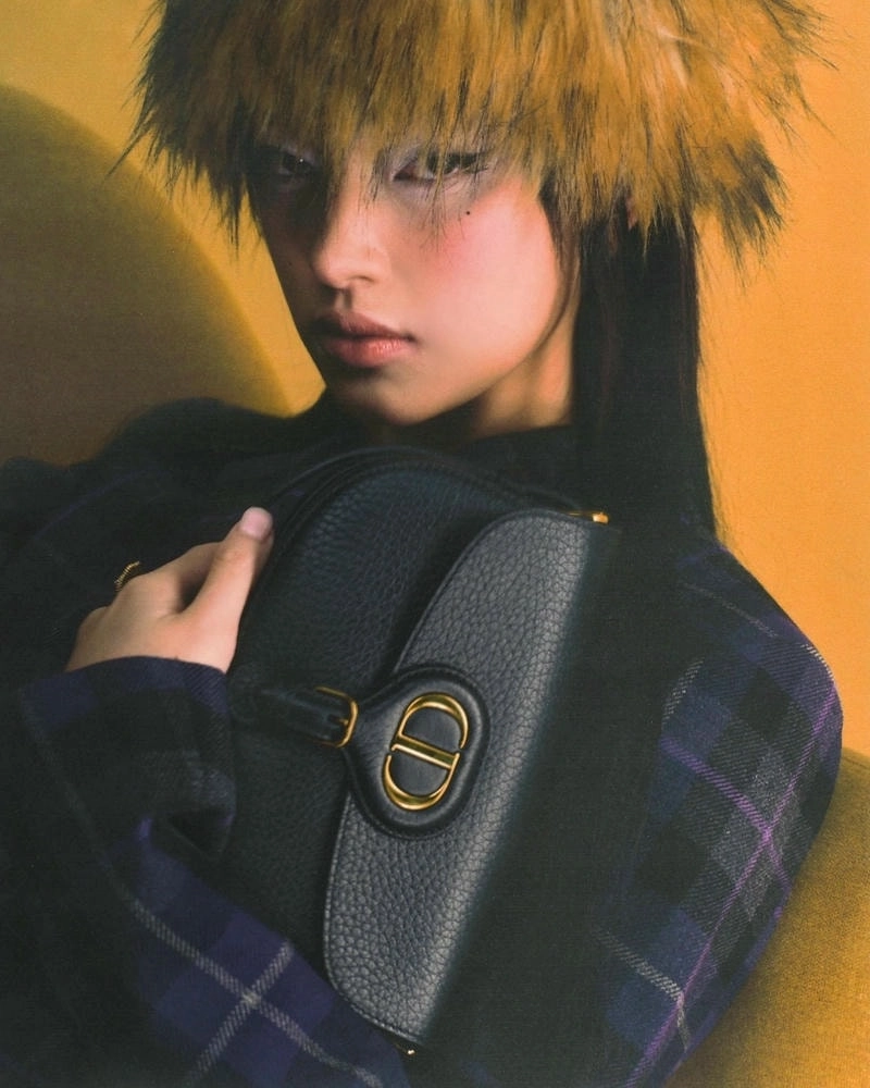 Trang chính thức của Châu Bùi official