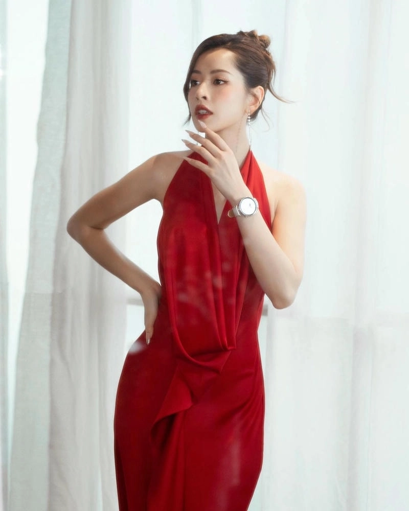 Thổn thức cùng lời bài hát Chi Pu Anh Ơi Ở Lại