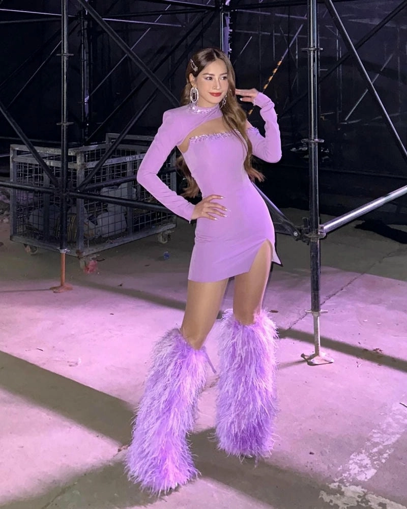 Cảm xúc dâng trào qua Chi Pu Anh Ơi Ở Lại Lyrics