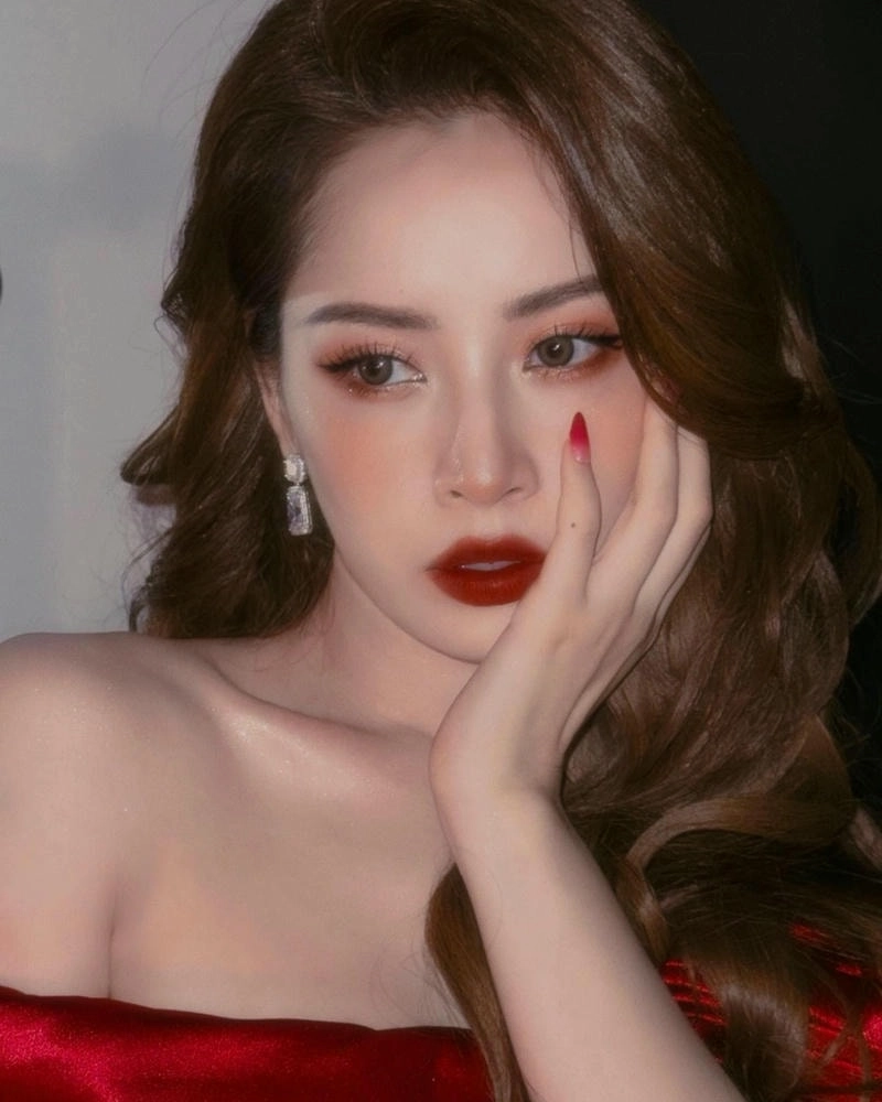 Nét u buồn trong Anh Ơi Ở Lại Chi Pu