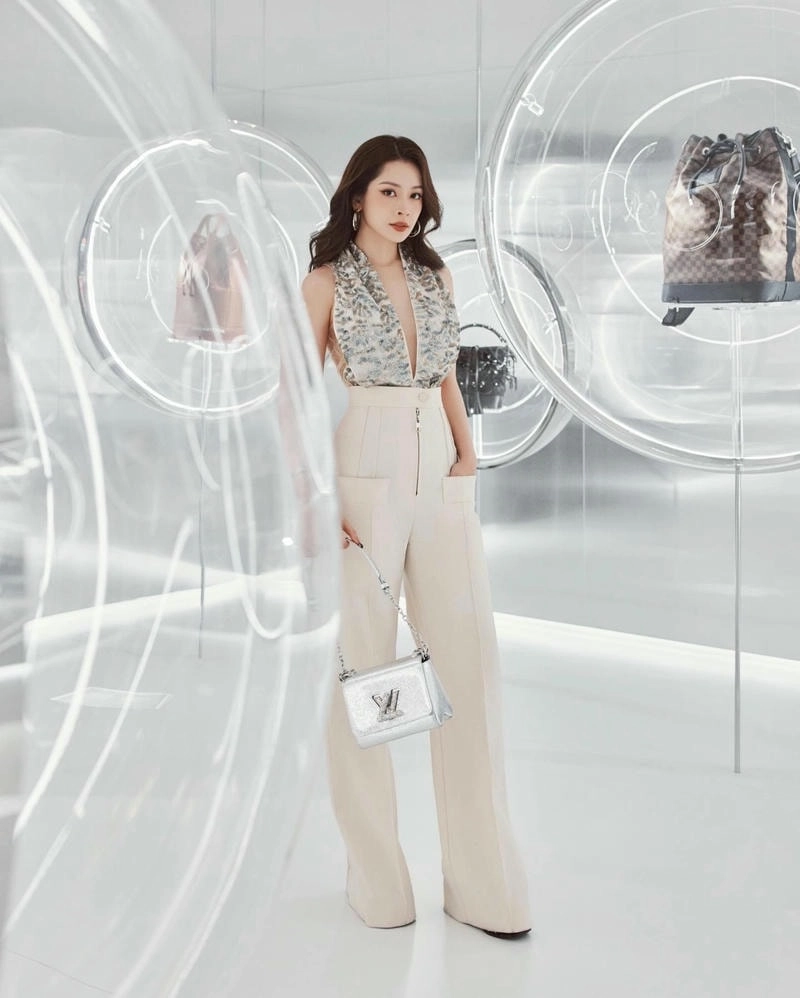 Lãng mạn với lời bài hát Chi Pu Đóa Hoa Hồng