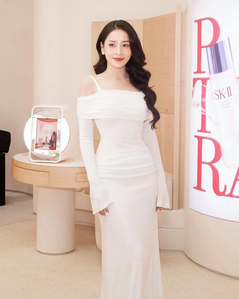 Phong cách đỉnh cao của Chi Pu Đạp Gió Rẽ Sóng