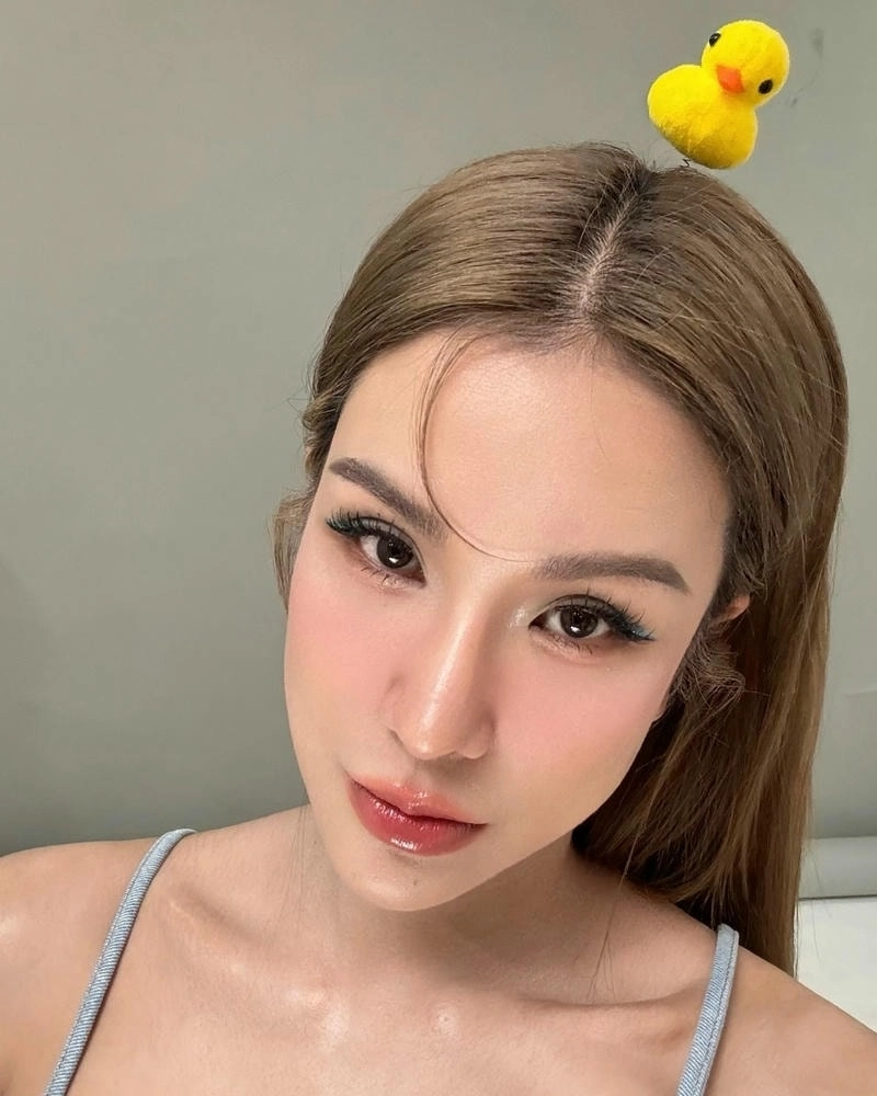 Diệp Lâm Anh chị đẹp được yêu mến cuồng nhiệt