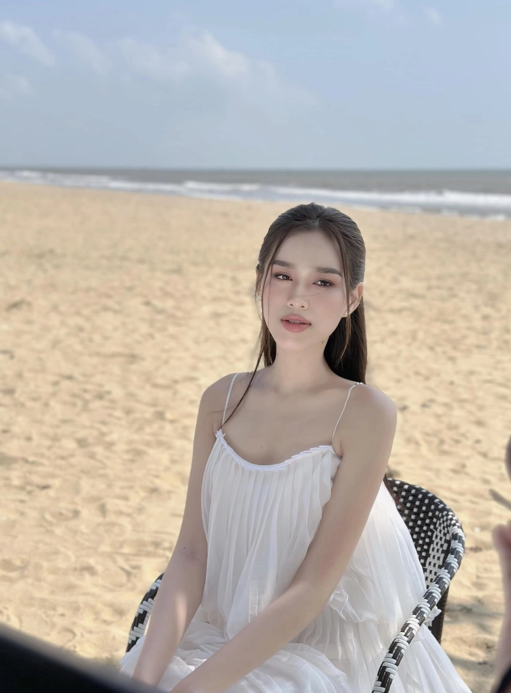 Khám phá vẻ đẹp của Hoa hậu Đô Thị Hà