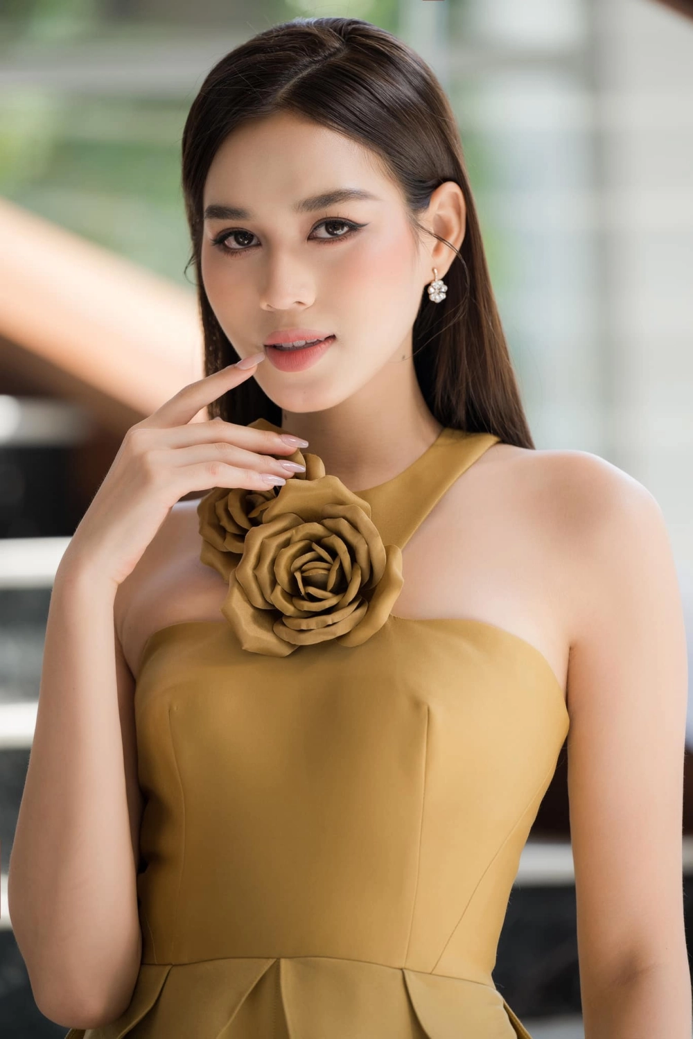 Vẻ đẹp nhẹ nhàng của Hoa hậu Đỗ Thị Thu Hà