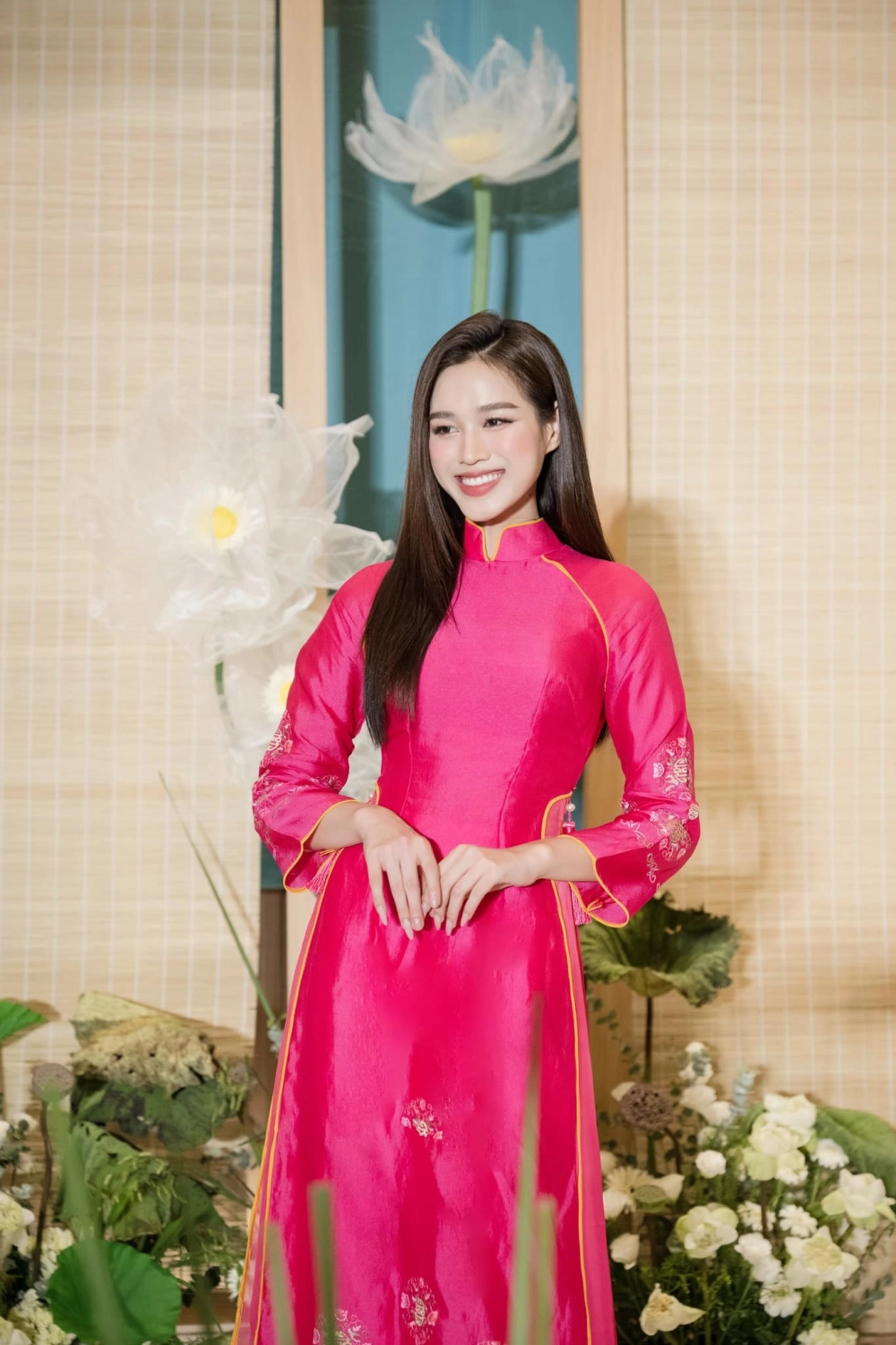 Thân thiết giữa Lương Thùy Linh và Đỗ Thị Hà