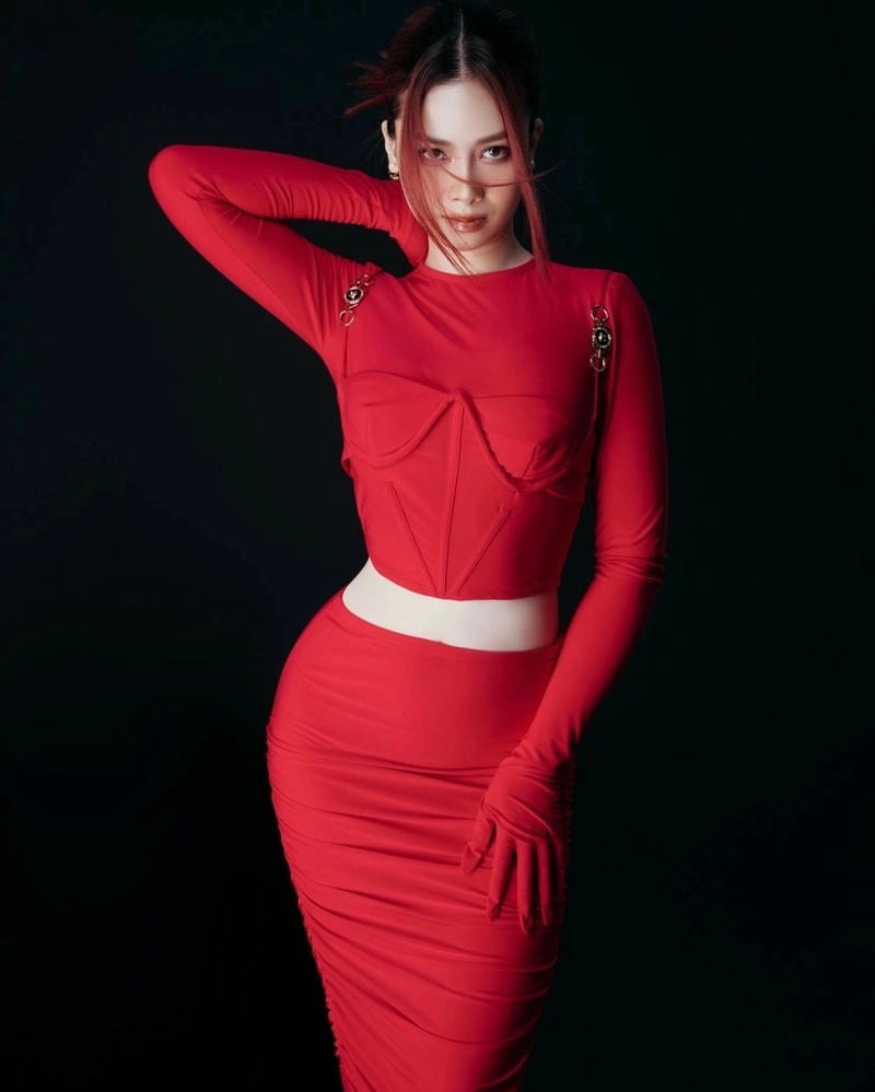 Giải mã câu hỏi Dương Hoàng Yến là ai