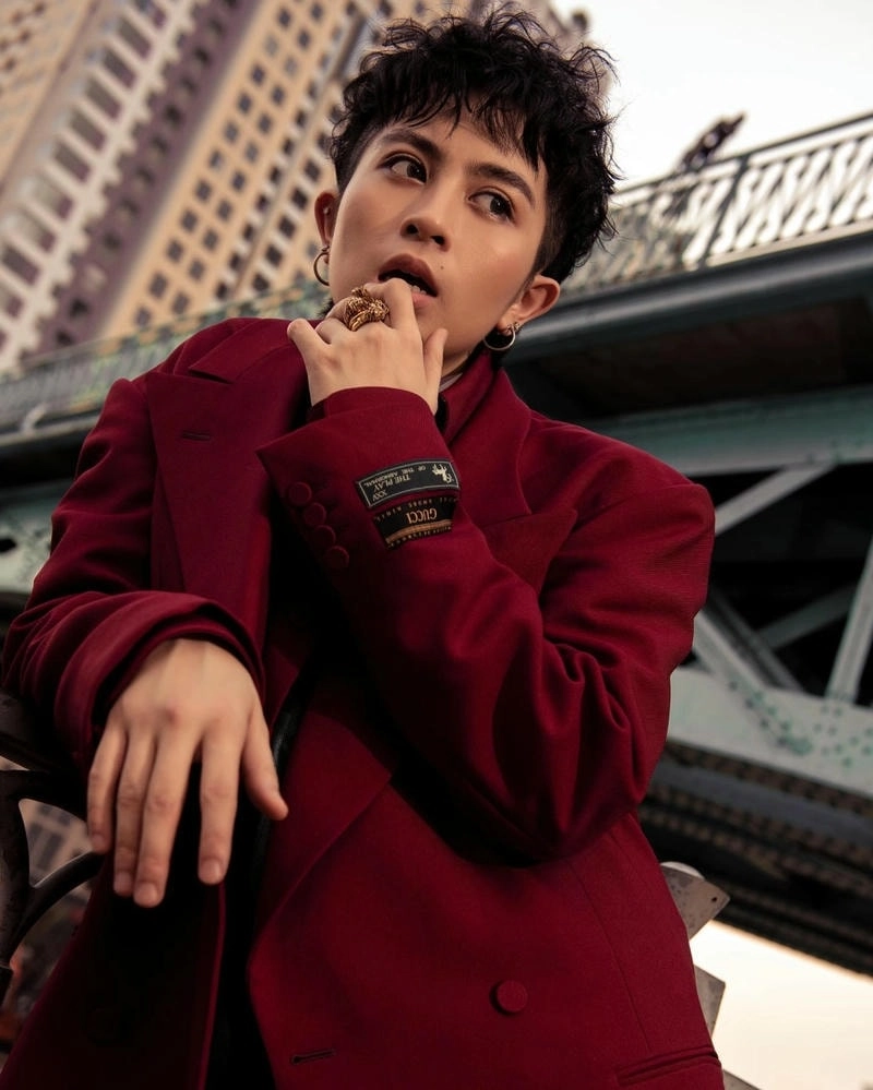 Gil Lê hát live cực cảm xúc