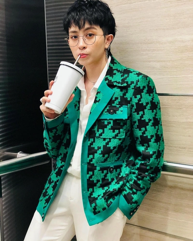 Hình ảnh Gil Lê phong cách và cuốn hút