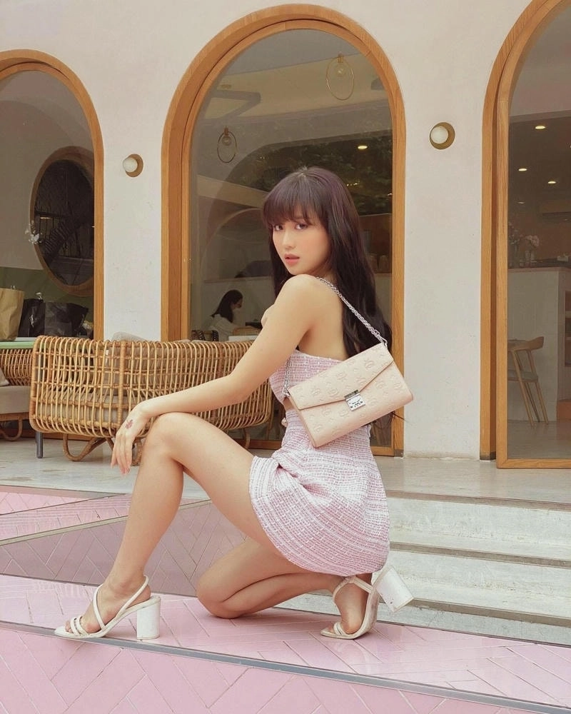 Phim của Han Sara thu hút bởi ngoại hình và lối diễn tự nhiên