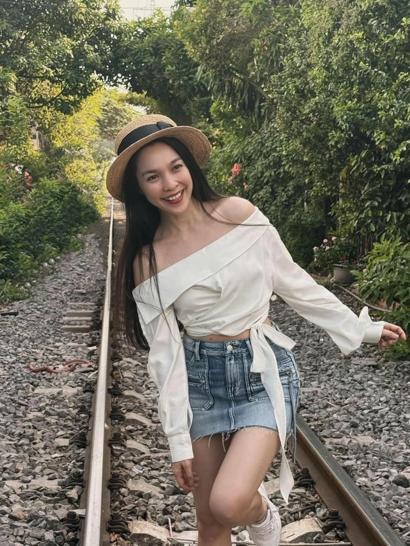 Chiêm ngưỡng Họa khúc mỹ nhân Hiền Thục