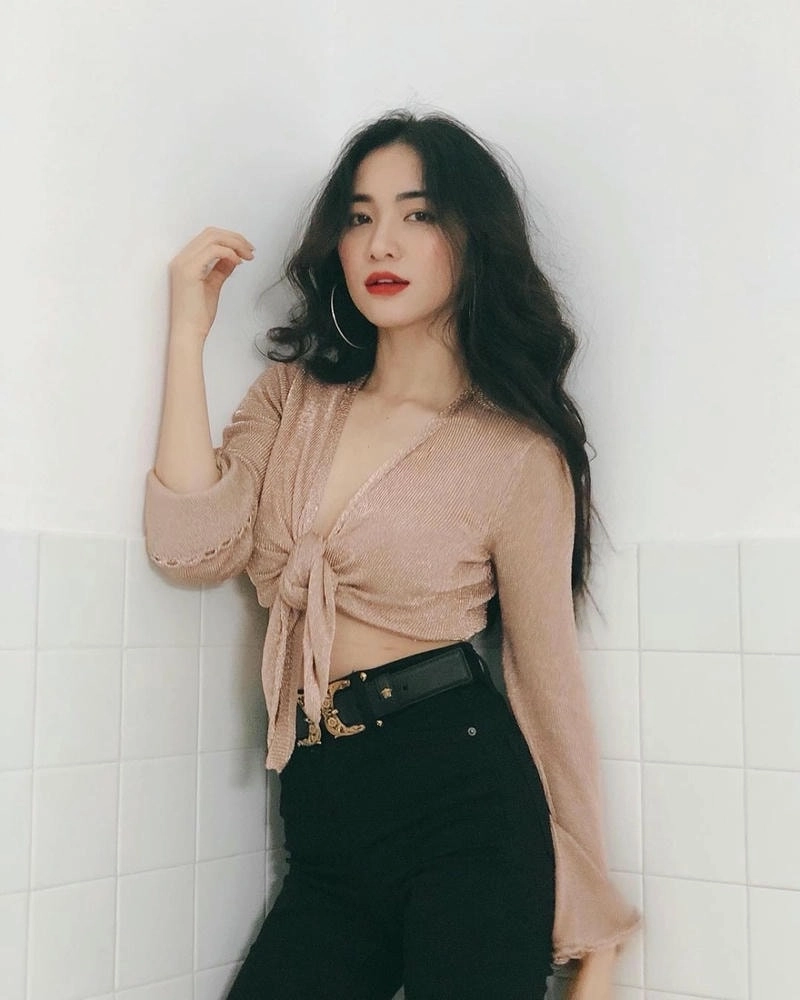 Bí ẩn đằng sau hình xăm của Hoà Minzy