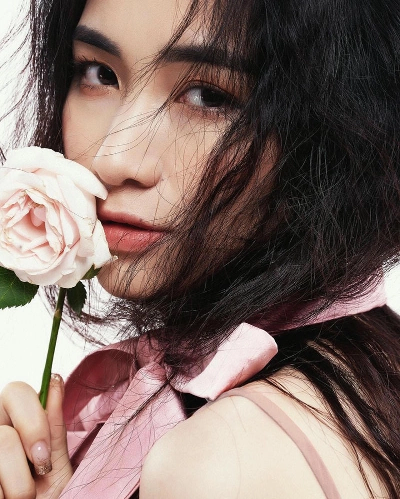 Hình ảnh rạng rỡ trong tết ơi tết à Hoà Minzy