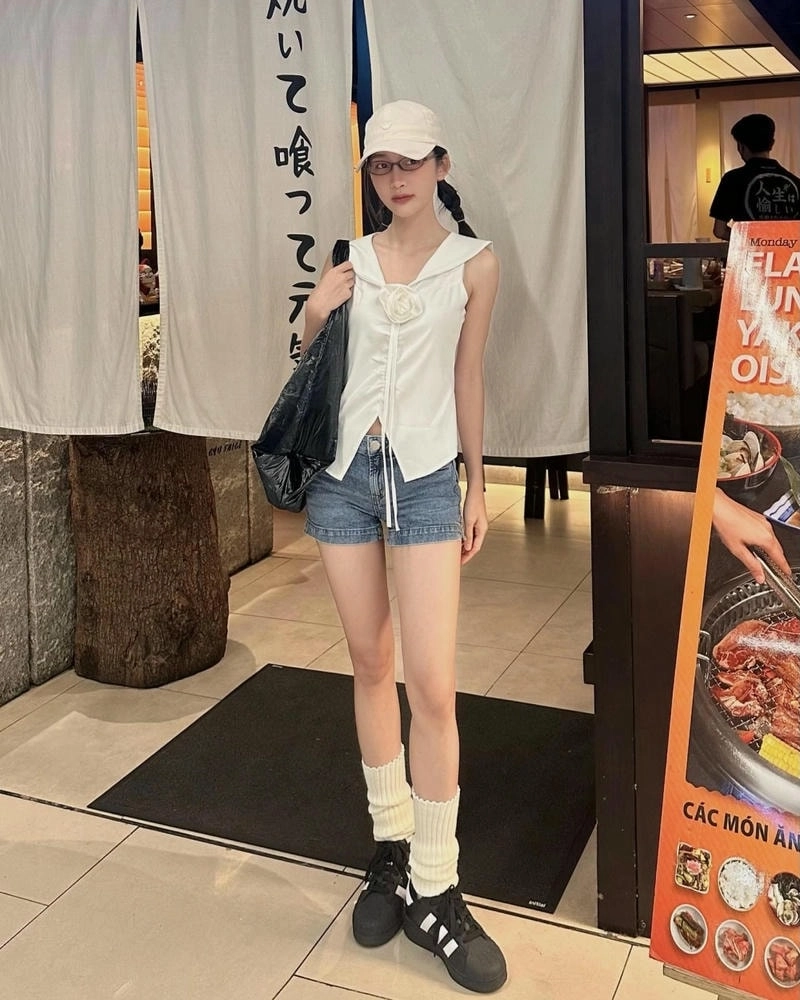 Ngọt ngào lời bài hát Juky San tình yêu màu nắng edm