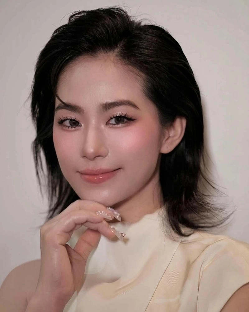 Nghe lại Lương Bích Hữu nụ hồng mong manh