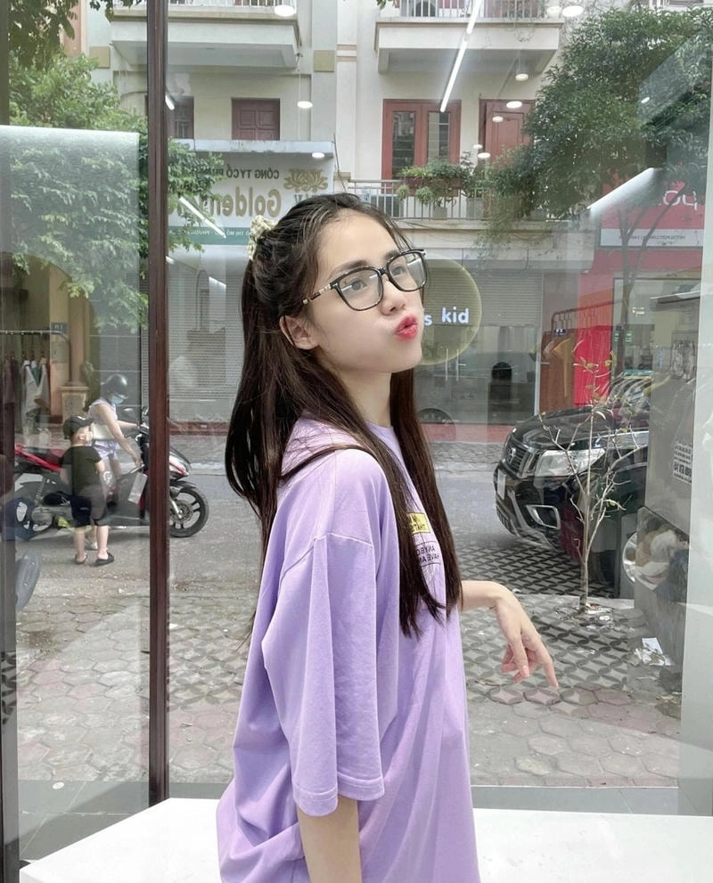 Khoảnh khắc hài hước Nguyễn Hương Ly vui lắm nha