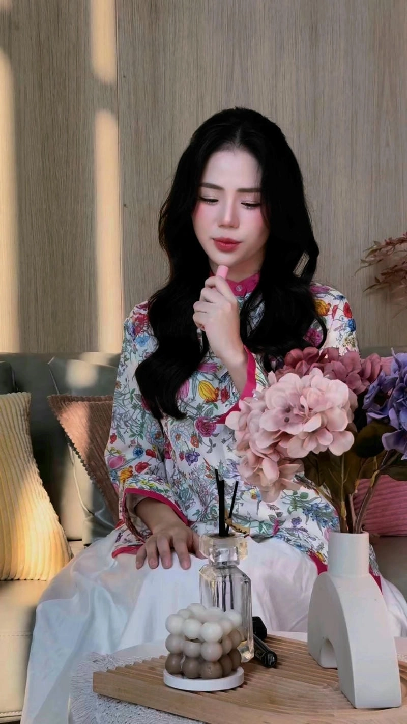 Fanpage tương tác của Nguyễn Hương Ly Playerduo