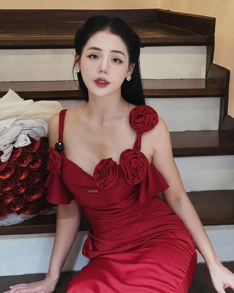 Thông tin cá nhân từ Nguyễn Hương Ly Profile