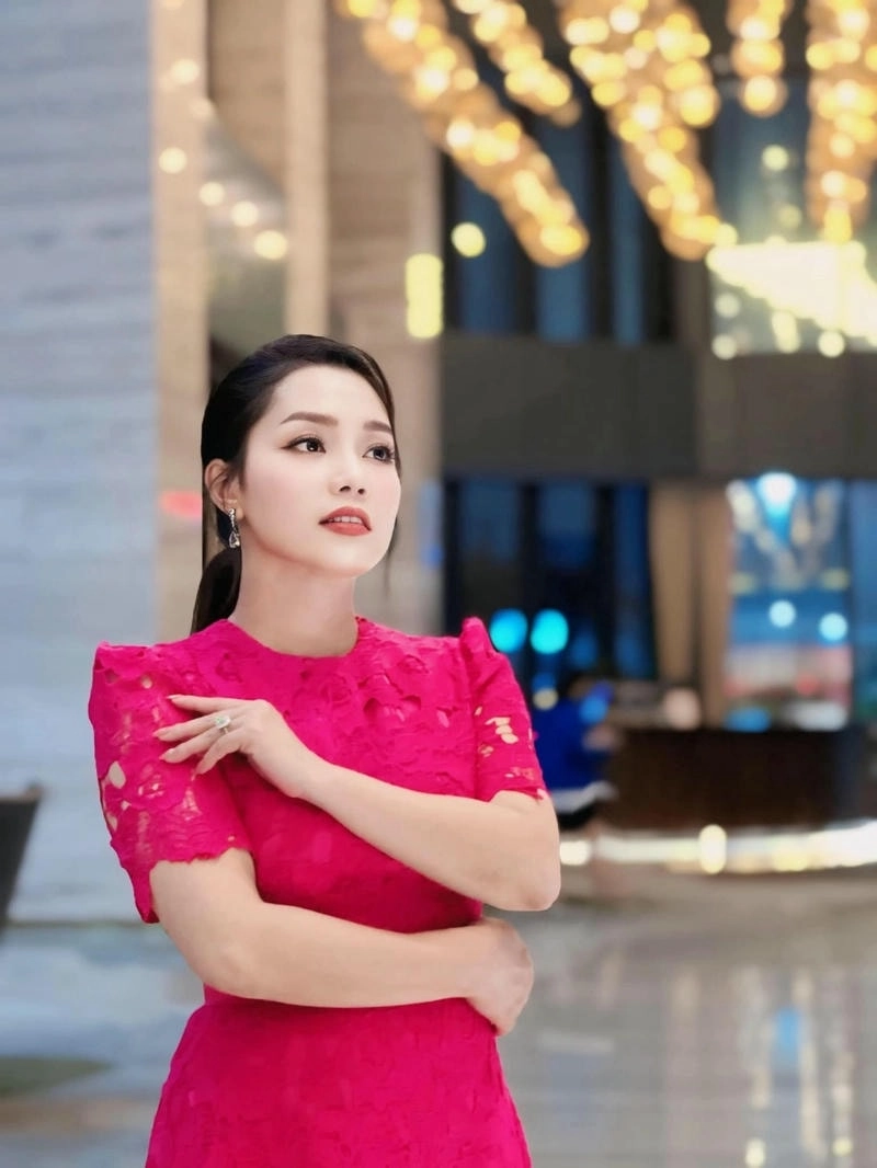 Hình ảnh lãng mạn từ Nguyễn Ngọc Anh Triệu đóa hoa hồng