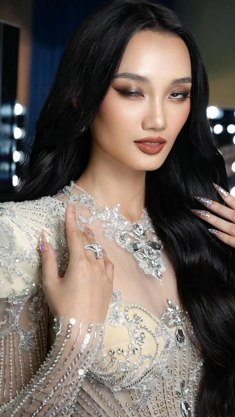 Nguyễn Quỳnh Anh tuổi đôi mươi đầy năng lượng